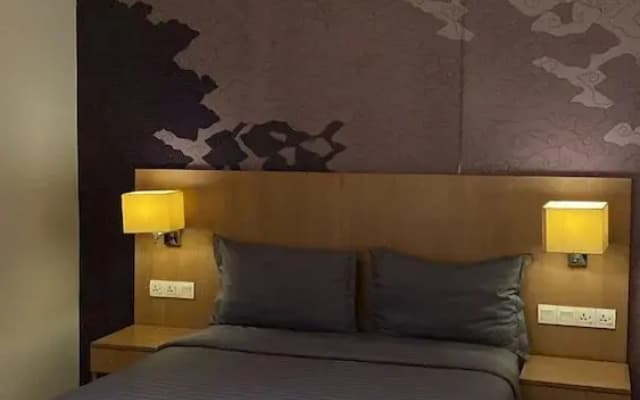 The H Tower Rasuna Suites By Villaloka