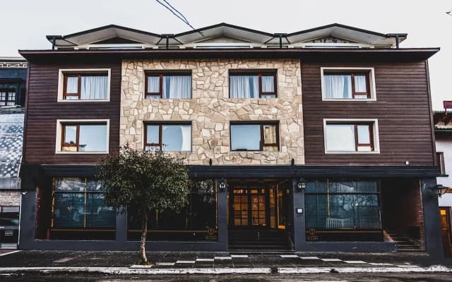 Hotel Ecomax