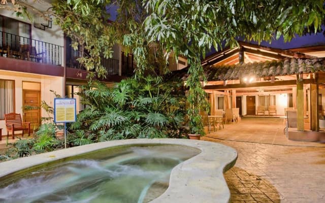 Hotel Boyeros