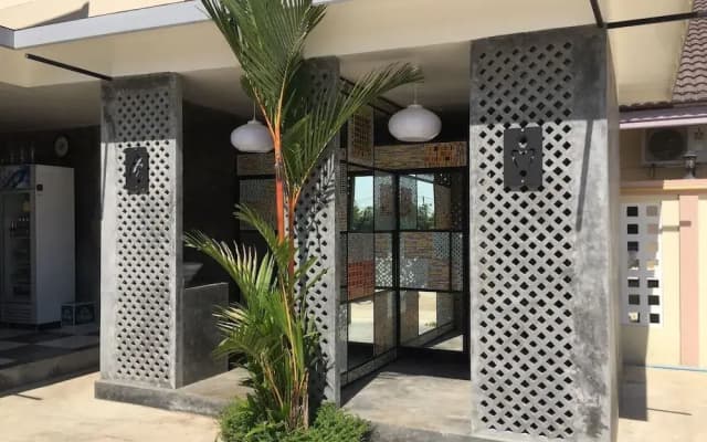 Phetcharat Grand Hotel Maesot