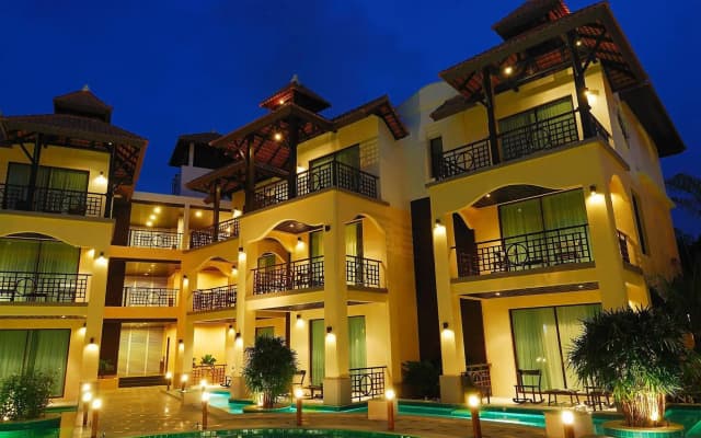 Long Beach Pavilion & Luxury Villas