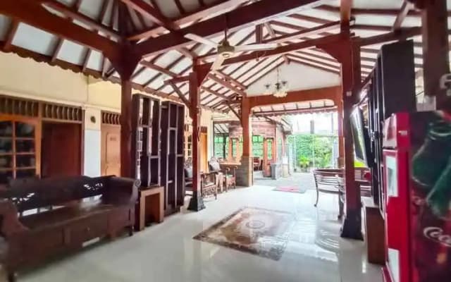 Puspo Nugroho Hotel