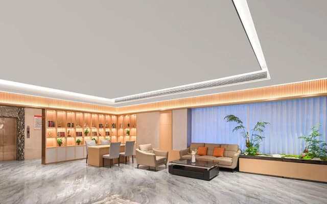 Vienna Classic Hotel (Anqing Yixiu District University Town)