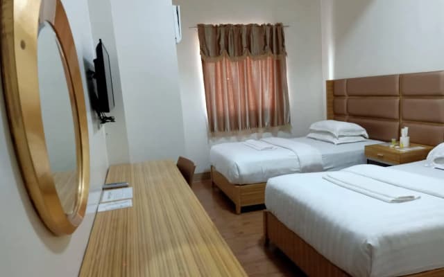 Meaco Royal Hotel Calbayog