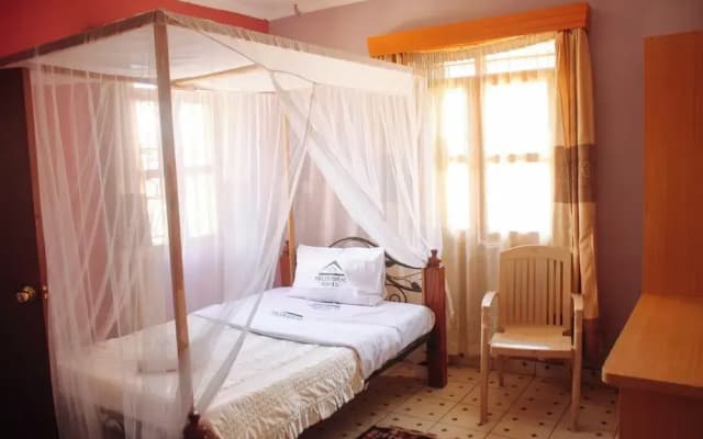 Dream House Hotel