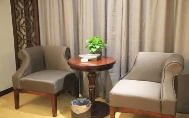Jinchang Yueting Garden Hotel
