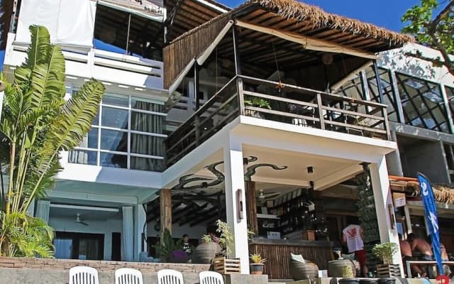 Pukka Beach Hotel