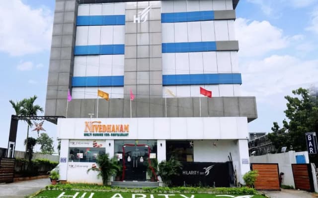 Hilarity Inn