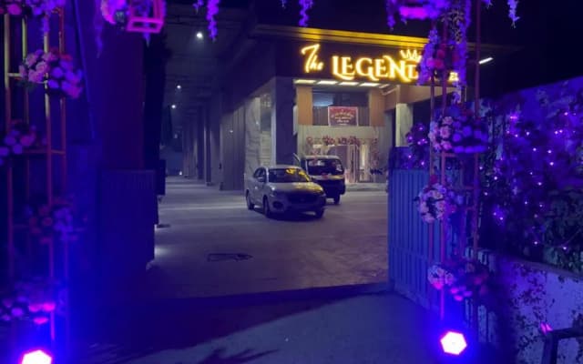 Hotel The Legend