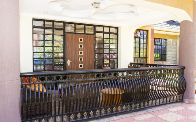 stanjo karen suites