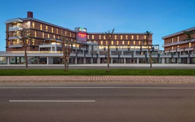 Ramada Plaza By Wyndham Batman