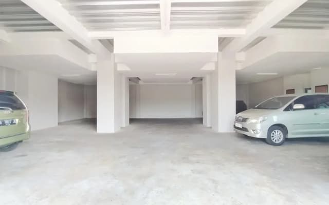 Urbanview Wisma Wirasatya Akpol Semarang by RedDoorz