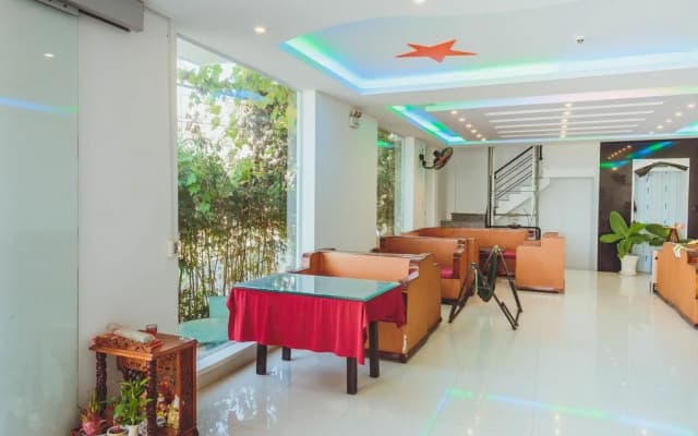Van Thanh Hotel