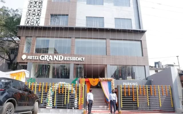 Hotel Grand Residency