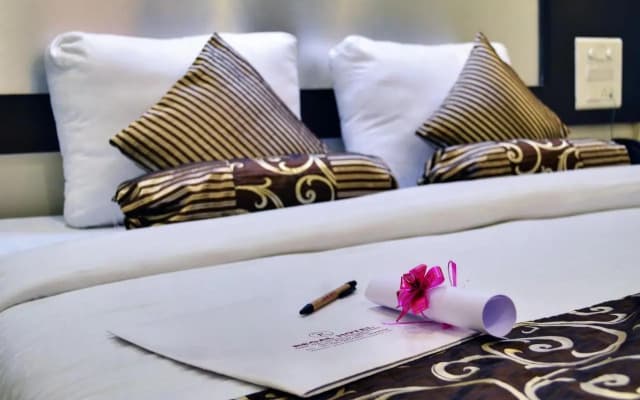 Hotel Shanti Palace