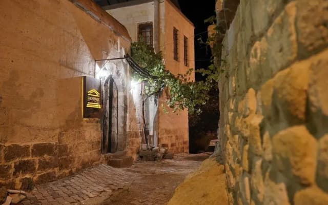 Heritage Cave Suites