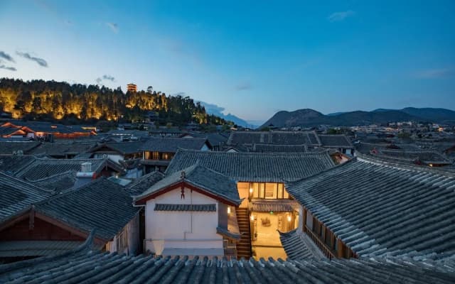 Floral Hotel Lijiang Qinyuan