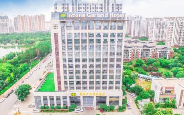 Jining INZONE GARLAND SELECTION Hotel (Nanchi Park Railway Station)