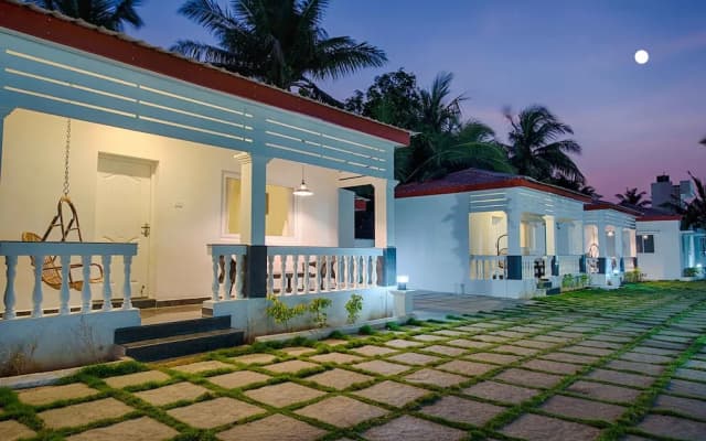 Varuna Inn Banquets & Resort