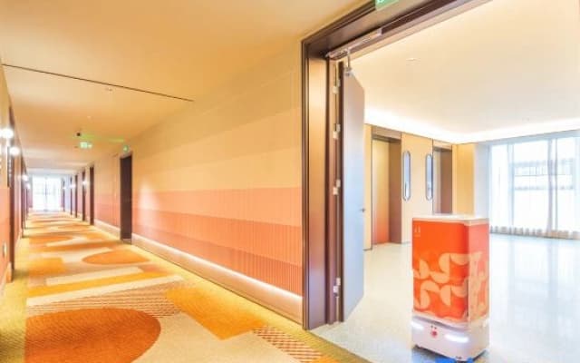 Orange Hotel (Xinyang East Station Branch）