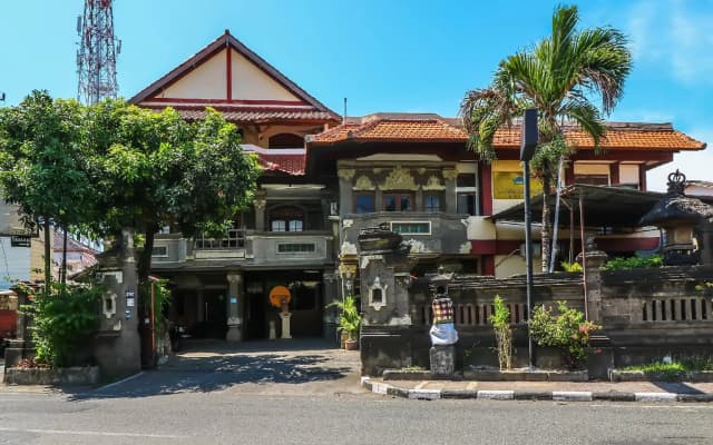 OYO 1927 Hotel Candra Adigraha