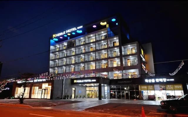 Noble Hotel