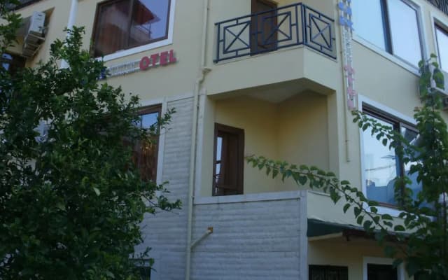 Ugur Hotel