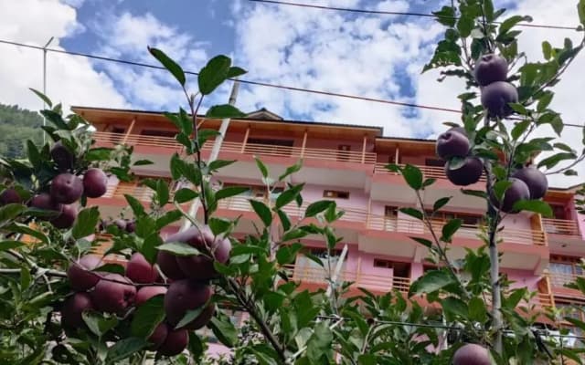 Seven Hills Resort
