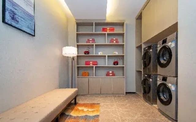 ECHENG Hotel (Huanggang Wanda Square City Museum)