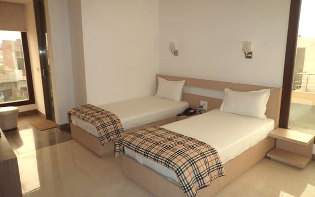 Relax Suites Hotel