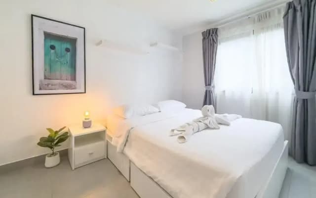 Garden View Apt- 1BR T1-103