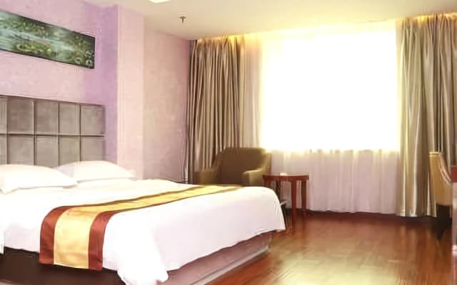 Wanghui Minhang Hotel