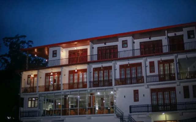 Hotel City Grand Ella
