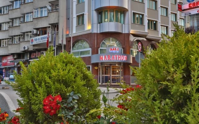 Marathon Hotel