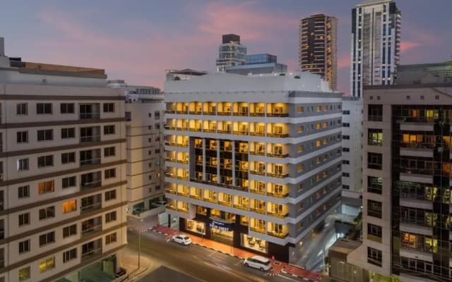 Savoy Crest Hotel Apartments