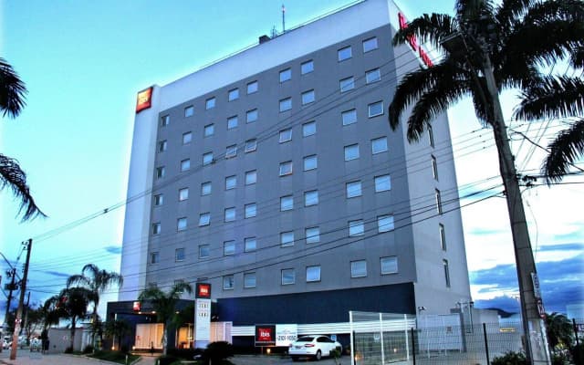ibis Montes Claros Shopping