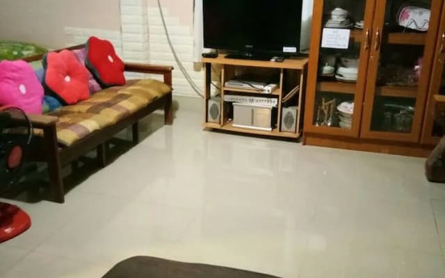 Heuan Kru Noi Homestay