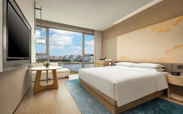 HUALUXE Resort Beihai Silver Beach by IHG