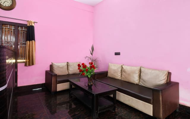 OYO 86280 Kirti Inn