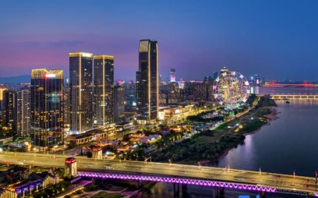 DOALAND LAB High-Rise River View Hotel (Nanchang The Mixc Ferris Wheel)