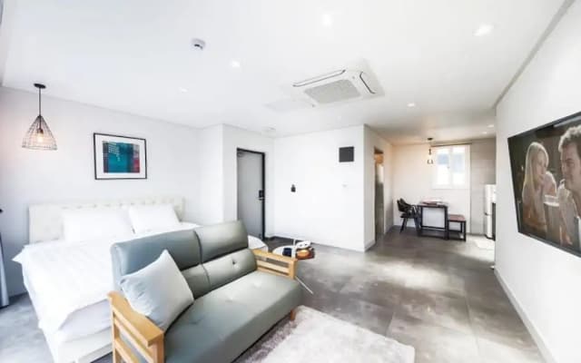 Geoje Four Seasons Pension