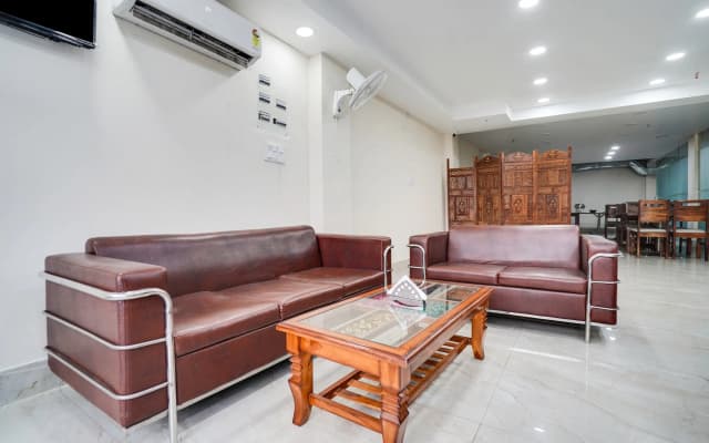 Super Townhouse Sector 63 A Noida