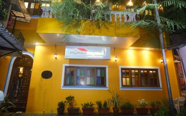 Mumbai Staytion Dorm - A Backpackers Hostel
