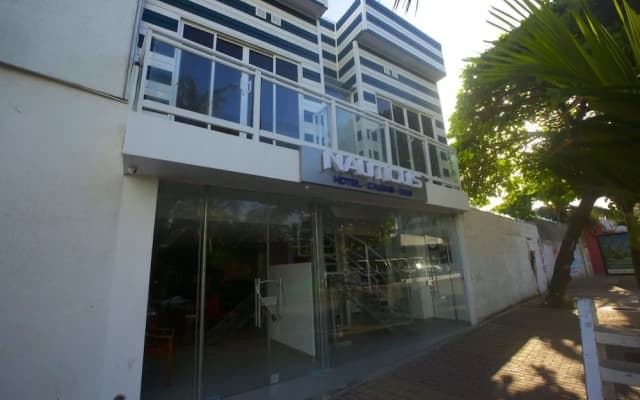 Nauticus Hotel