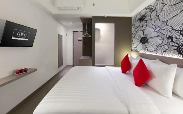 Hotel Neo Gading Solo