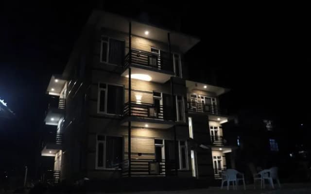 Hotel Mountain Blue Manali