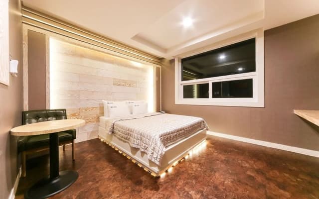 Gumi Indong Hotel Won (One Hotel)