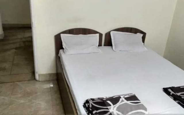 Adarsh lodge