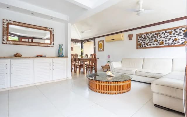 Bz75 Casa 4 suítes Geriba 250m da praia