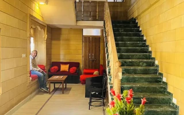 Hotel Garh Villa